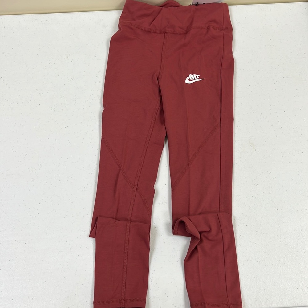 Brand new Nike leggings.